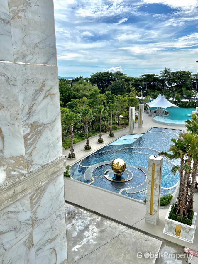 Luxury Sea View Room Beach Front Luxury Jomtien Beach Eksteriør billede