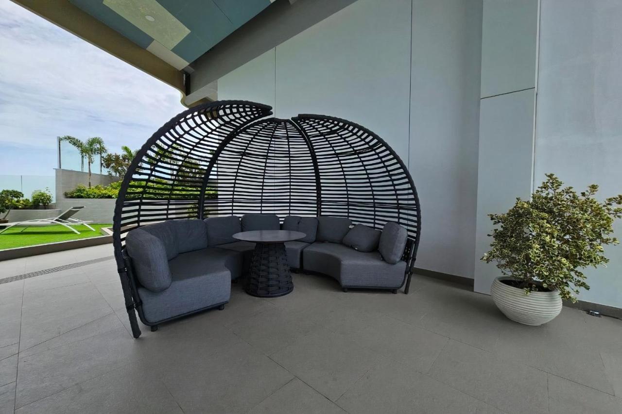 Luxury Sea View Room Beach Front Luxury Jomtien Beach Eksteriør billede